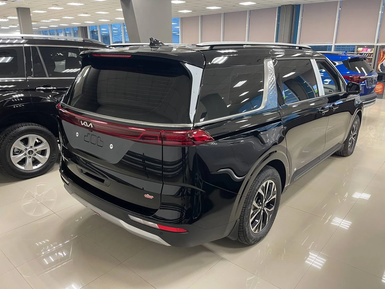 KIA Carnival IV